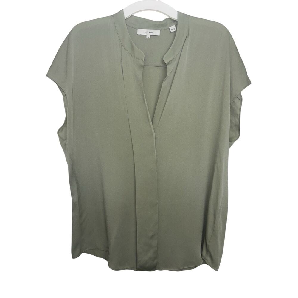 Vince Silk Sage Green Hidden Button Front Short Sleeve Blouse Small V Neck